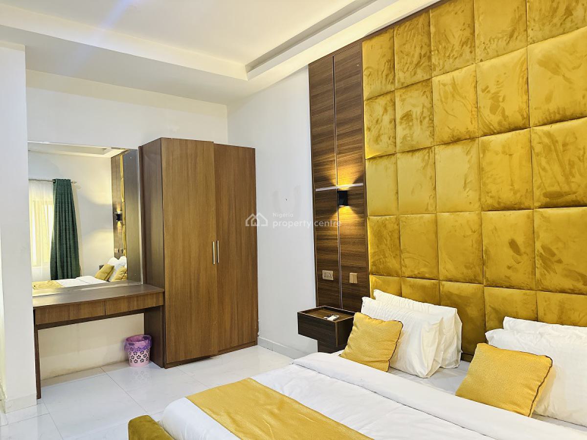 Nicely Furnished 1 Bedroom Apartment, Lekki Phase 1, Lekki, Lagos, Flat / Apartment Short Let