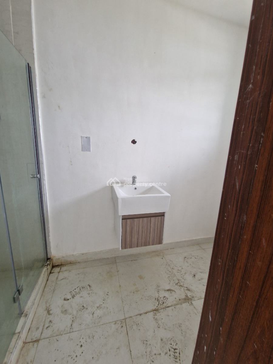 3 Bedroom Apartment, Lekki Phase 1, Lekki, Lagos, Block of Flats for Sale