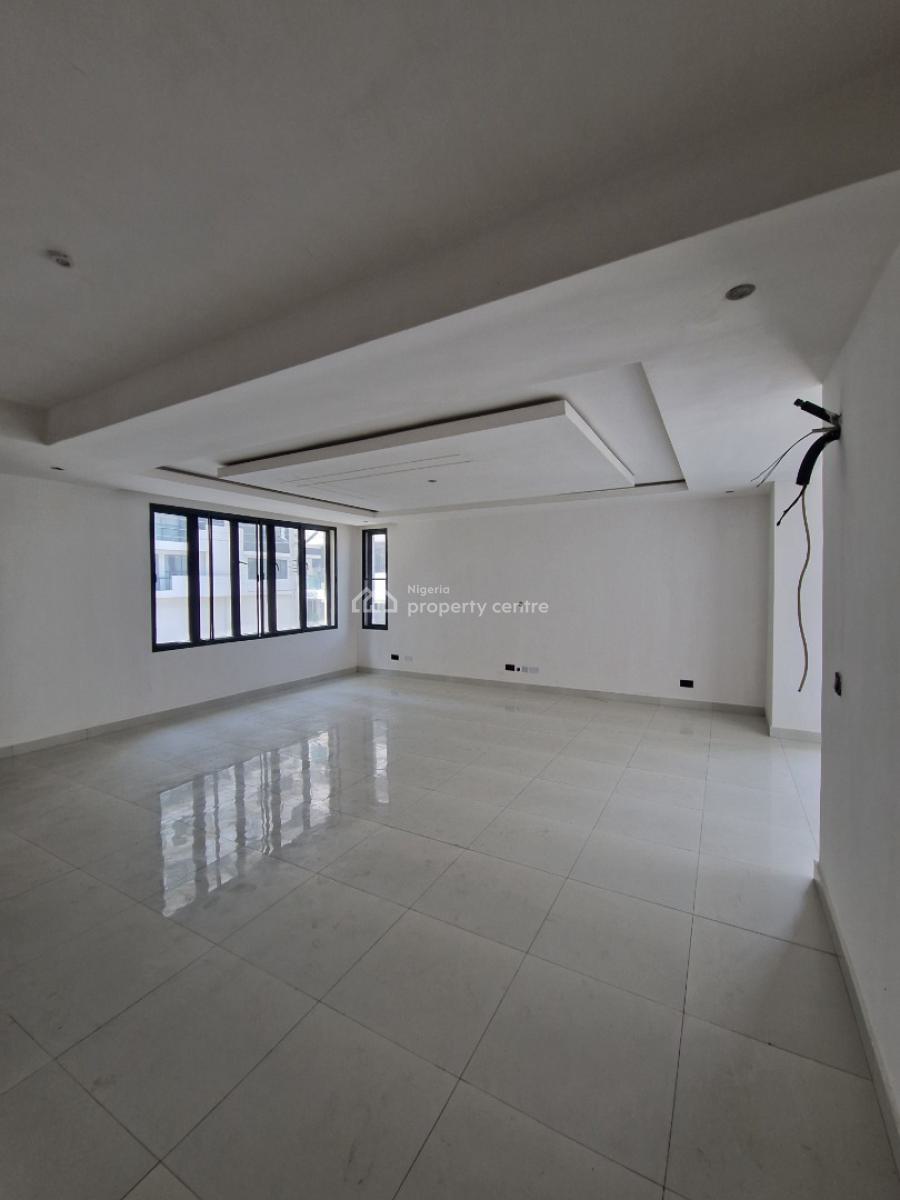 Spacious 4 Bedroom Townhouse, Richmond Estate, Lekki Phase 1, Lekki, Lagos, Terraced Duplex for Sale