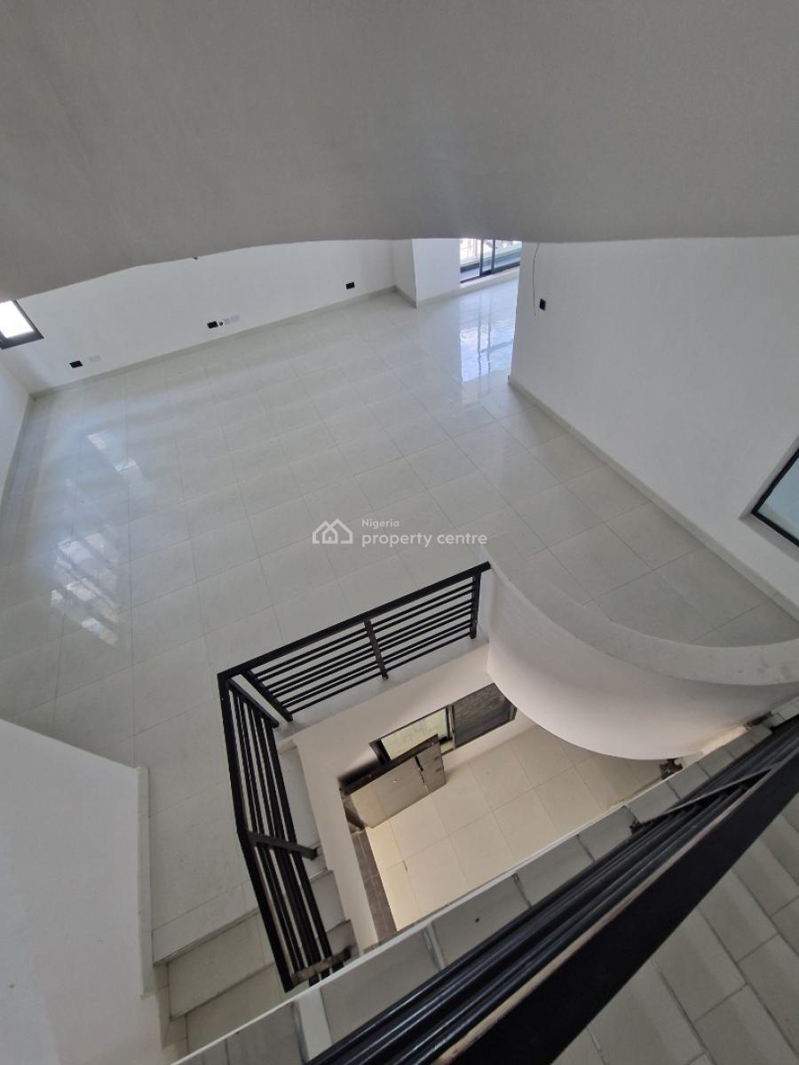 Spacious 4 Bedroom Townhouse, Richmond Estate, Lekki Phase 1, Lekki, Lagos, Terraced Duplex for Sale