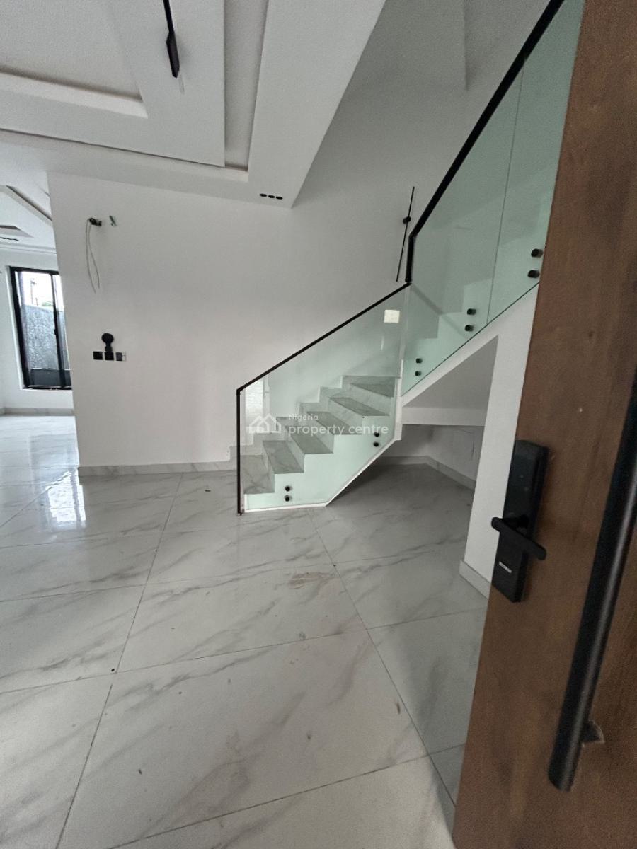 4 Bedroom Terrace, Lekki Phase 1, Lekki, Lagos, House for Sale