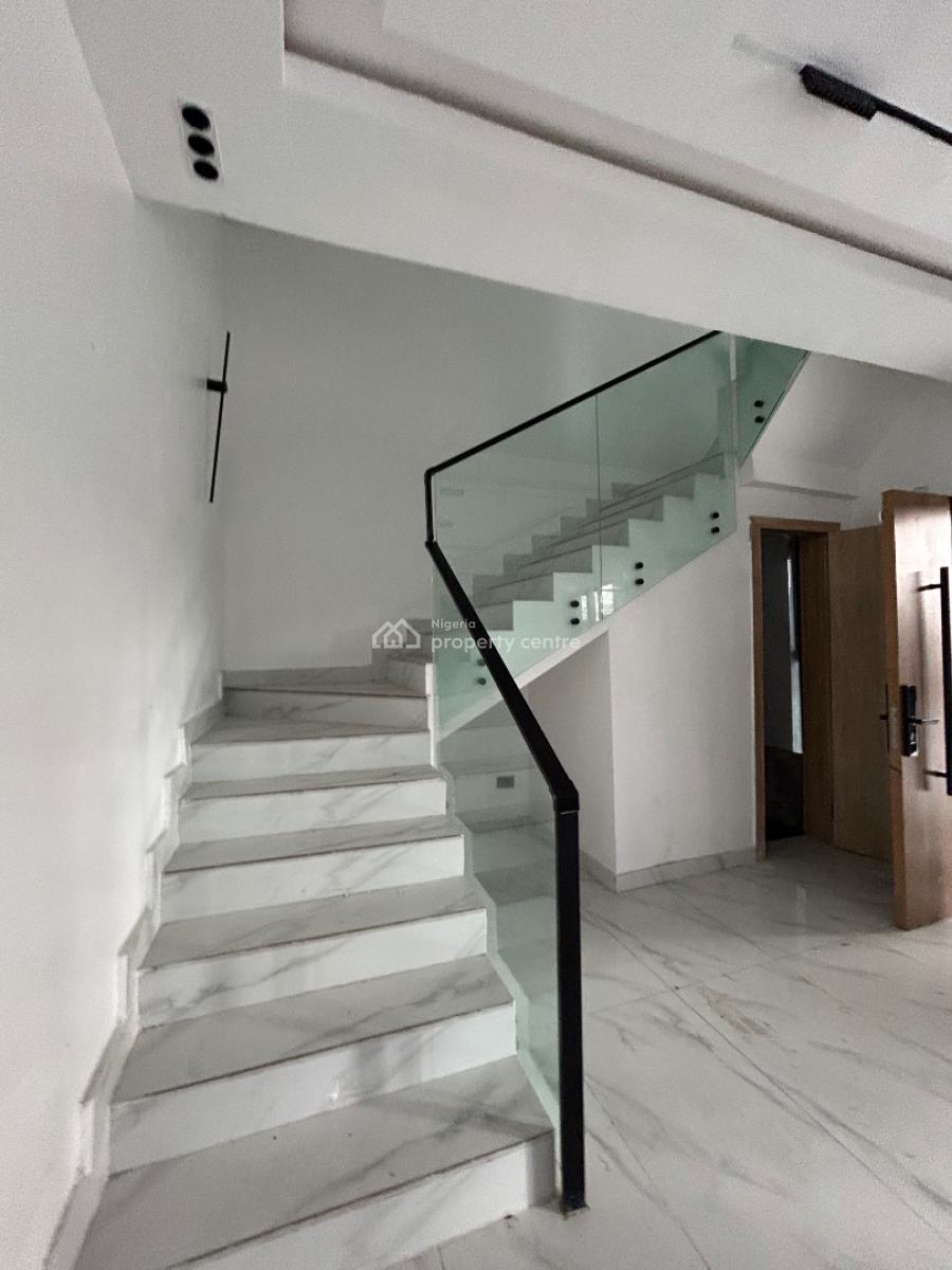 4 Bedroom Terrace, Lekki Phase 1, Lekki, Lagos, House for Sale