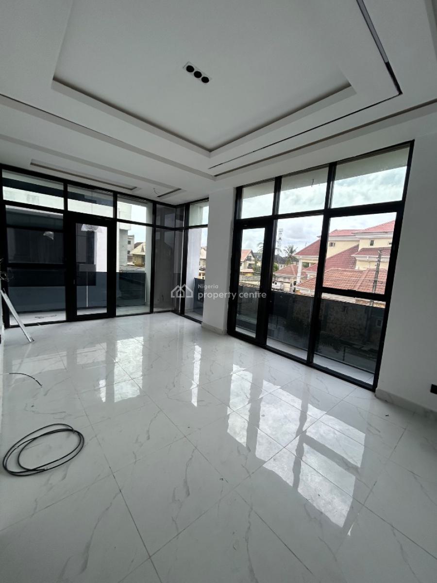 4 Bedroom Terrace, Lekki Phase 1, Lekki, Lagos, House for Sale