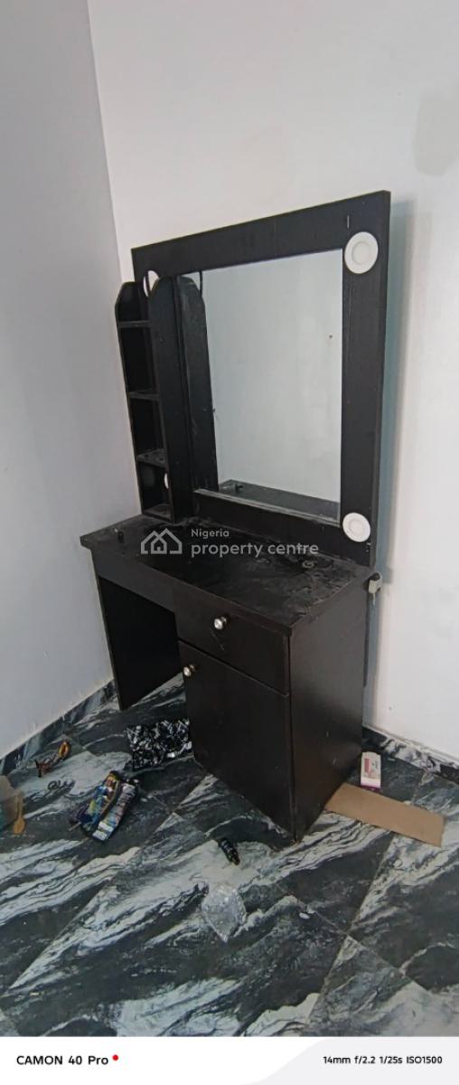 Self Contain with Close Kitchen Inside, By Chevron, Lekki, Lagos, Self Contain (single Rooms) for Rent