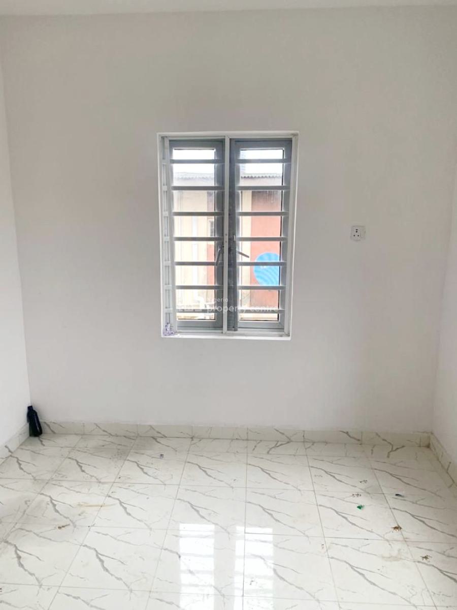Luxury Mini Flat, Olowora, Omole Phase 2, Ikeja, Lagos, Mini Flat (room and Parlour) for Rent