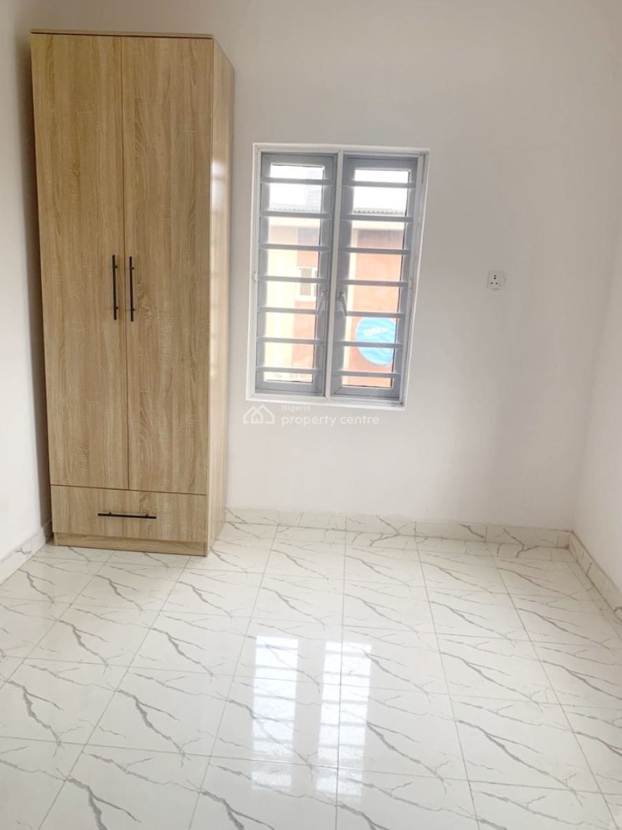 Luxury Mini Flat, Olowora, Omole Phase 2, Ikeja, Lagos, Mini Flat (room and Parlour) for Rent