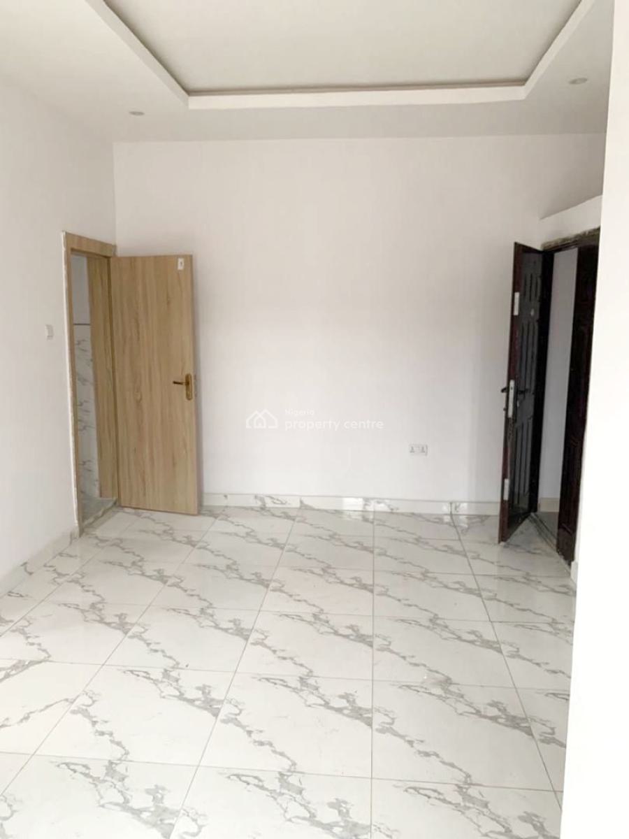 Luxury Mini Flat, Olowora, Omole Phase 2, Ikeja, Lagos, Mini Flat (room and Parlour) for Rent