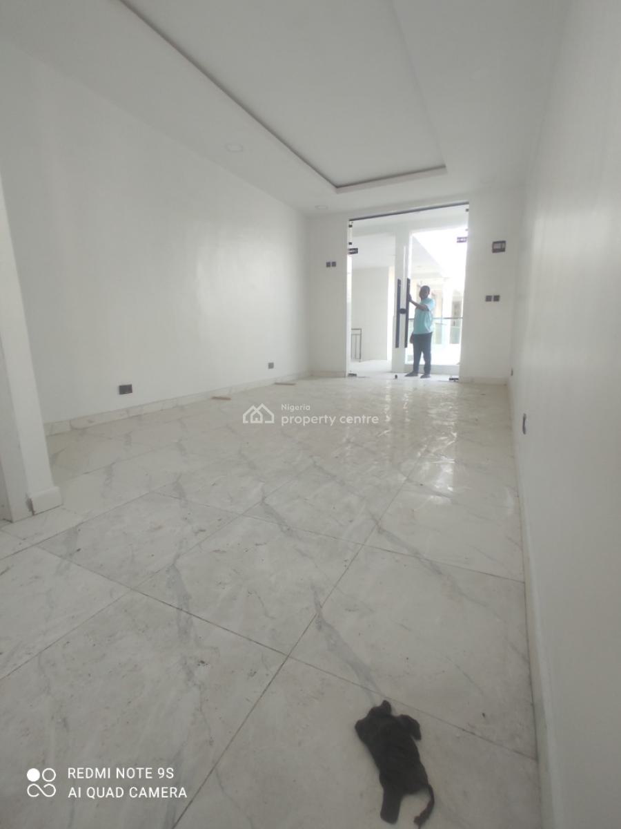 Luxury Spacious Office Space/shop on Upper Floor Comes with Lift, Mobil Road, Ilaje, Ajah, Lagos, Plaza / Complex / Mall for Rent