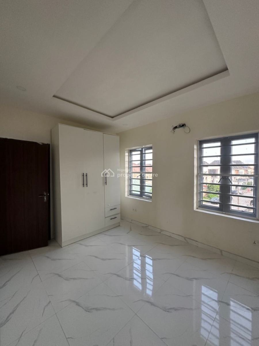 Luxury 2 Bedroom Apartment, Ikota, Lekki, Lagos, Flat / Apartment for Sale