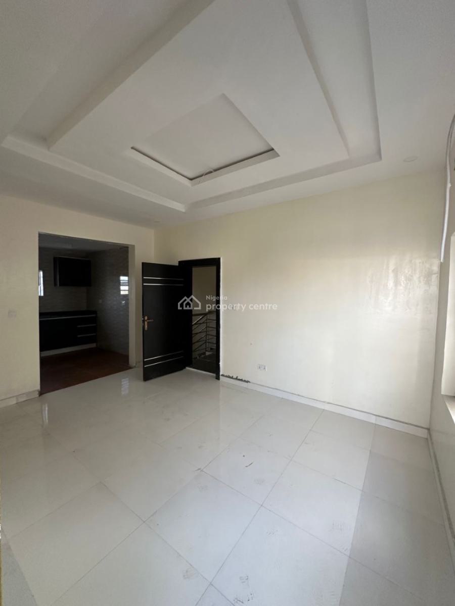 Luxury 2 Bedroom Apartment, Ikota, Lekki, Lagos, Flat / Apartment for Sale