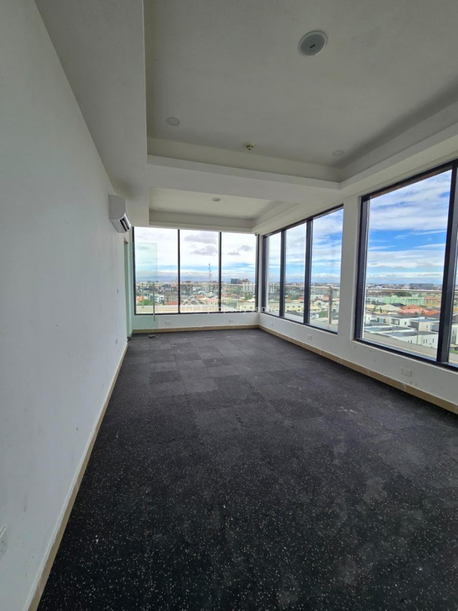 Luxury Spacious 3 Bedroom Apartment with Bq & Pool, Lekki Phase 1, Lekki, Lagos, Flat / Apartment for Sale