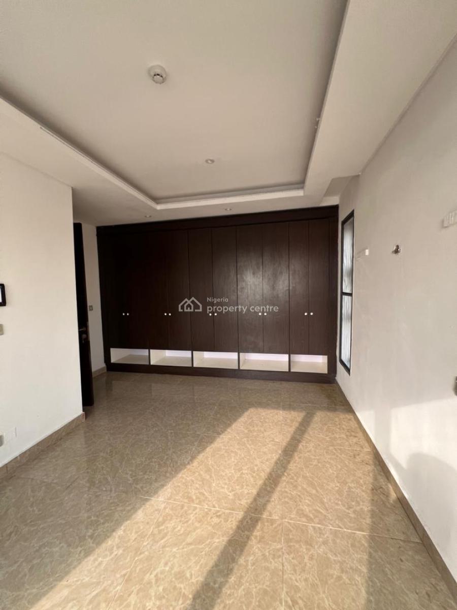 Serviced Luxury 4 Bedroom Maisonette with a Room Bq, Banana Island, Ikoyi, Lagos, Flat / Apartment for Rent