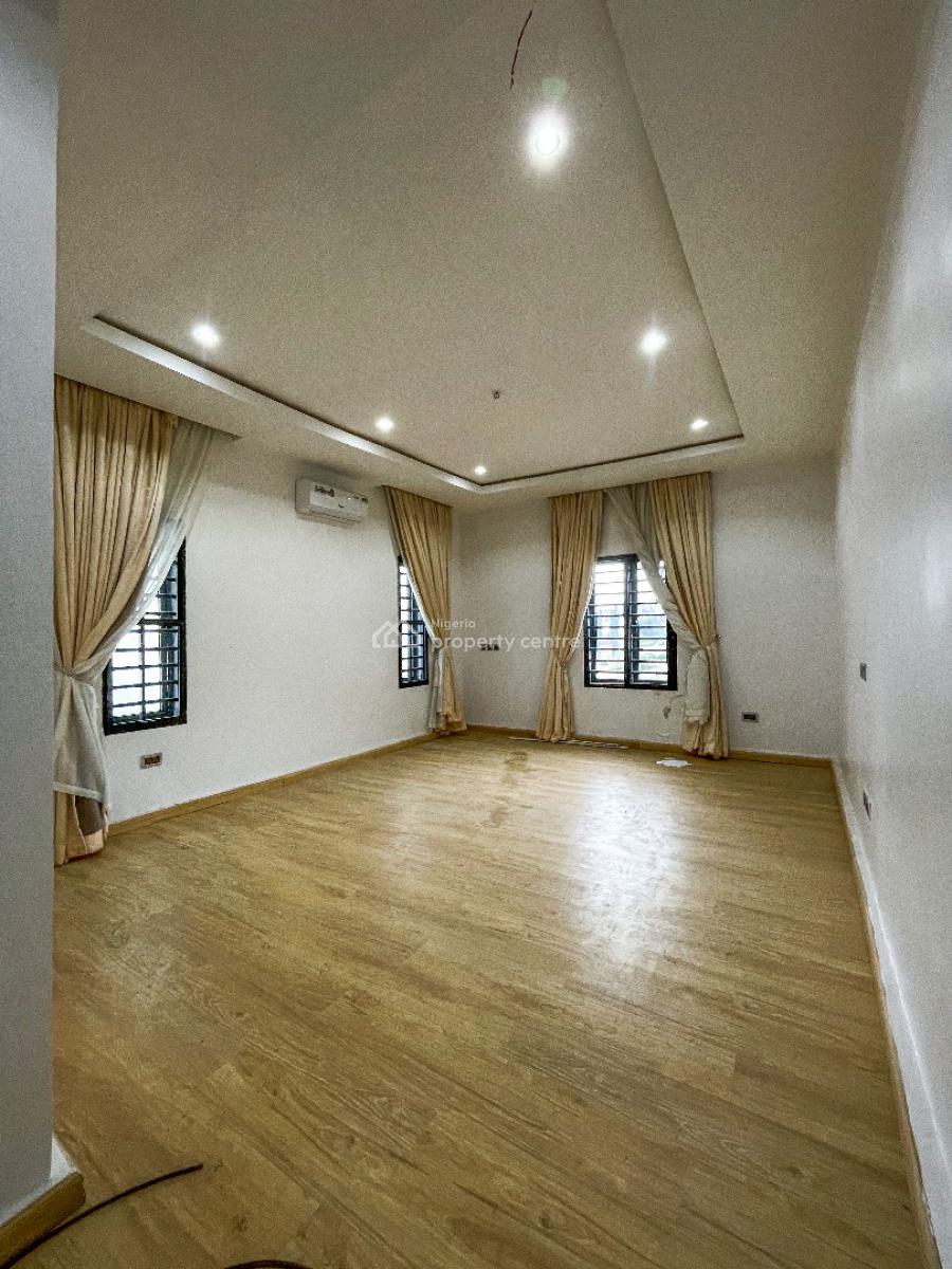 5-bedroom Detached Duplex + Bq, Guzape District, Abuja, Detached Duplex for Sale