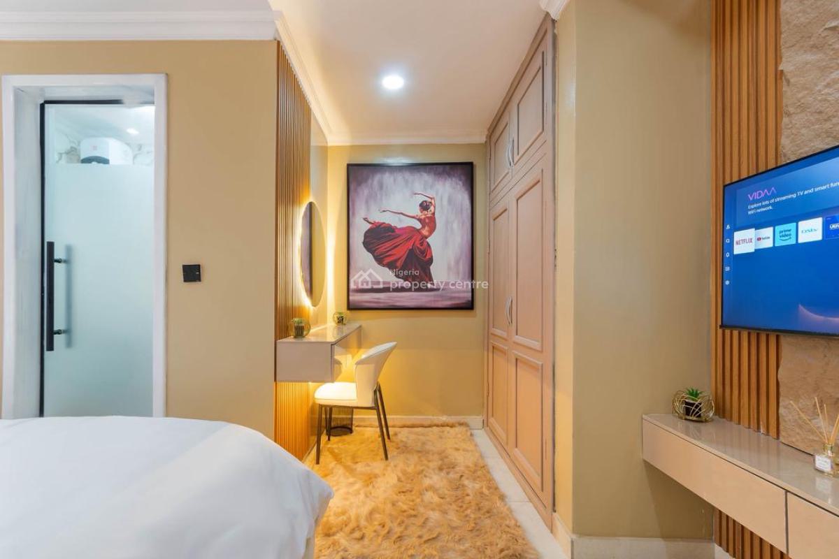 Luxury 1 Bedroom Apartment in a Serene Area, Admiralty Way, Lekki Phase 1, Lekki, Lagos, Flat / Apartment Short Let