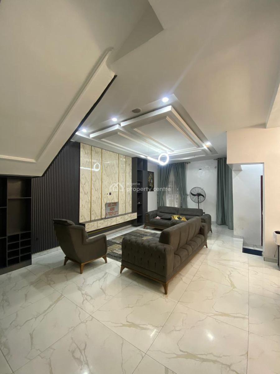 Spacious D Bedroom Semi Detached House with Bq, Chevron Drive Lekki Lagos, Lekki, Lagos, Semi-detached Duplex for Rent