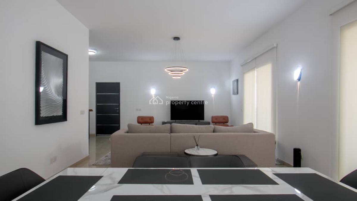 Standard Furnished 3 Bedroom Apartment with Bq, Guzape District, Abuja, Flat / Apartment for Rent