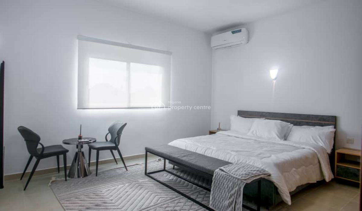Standard Furnished 3 Bedroom Apartment with Bq, Guzape District, Abuja, Flat / Apartment for Rent