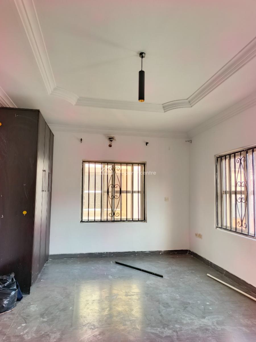 Smart Spacious Conducive 1 Bedroom Self-contained Upstairs, in Estate at Chevron Lekki Lagos., Lekki, Lagos, Self Contain (single Rooms) for Rent