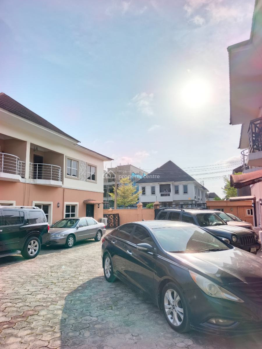 Smart Spacious Conducive 1 Bedroom Self-contained Upstairs, in Estate at Chevron Lekki Lagos., Lekki, Lagos, Self Contain (single Rooms) for Rent
