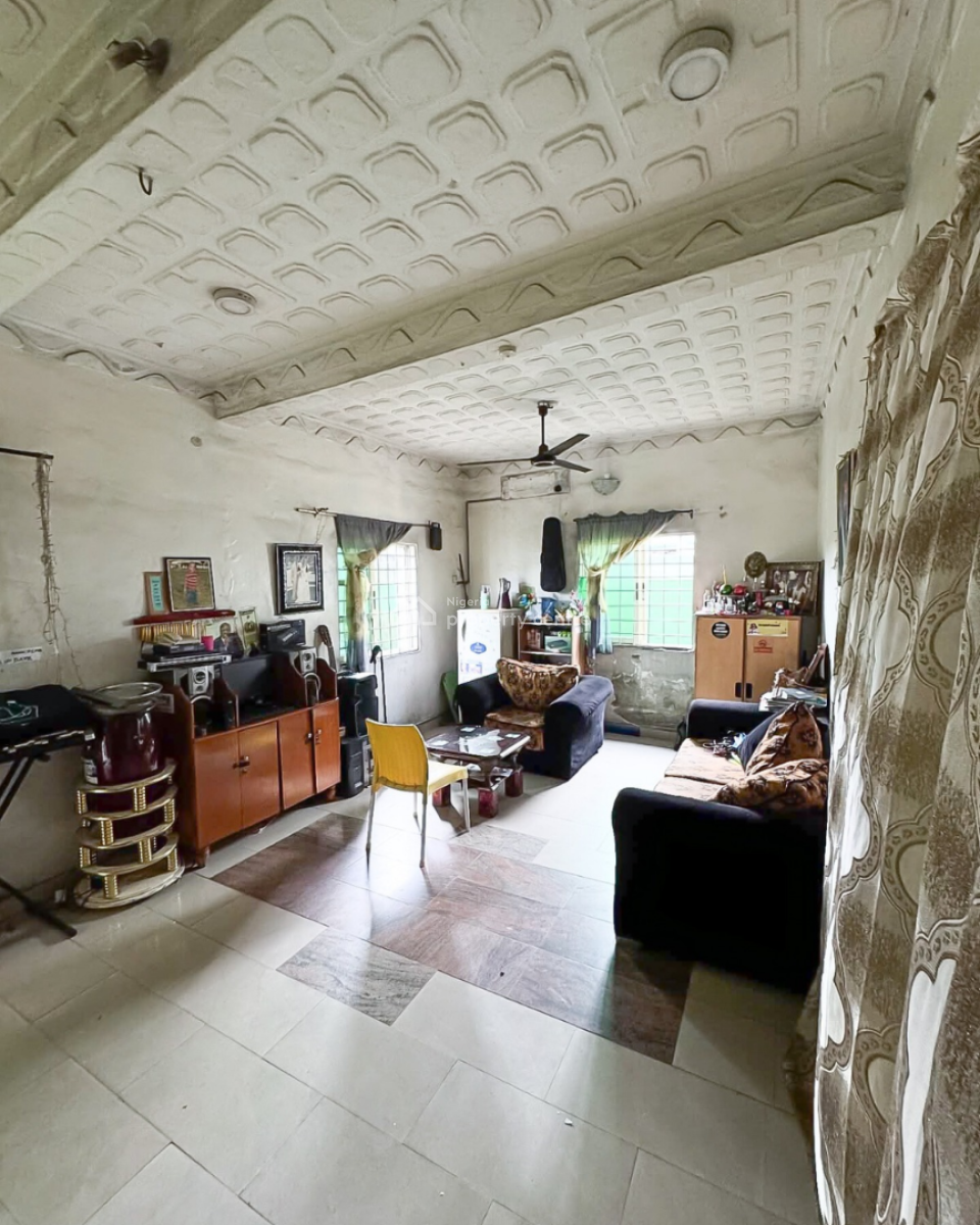 5 Bedroom Duplex on Distress, Stadium Road, Port Harcourt, Rivers, Detached Duplex for Sale
