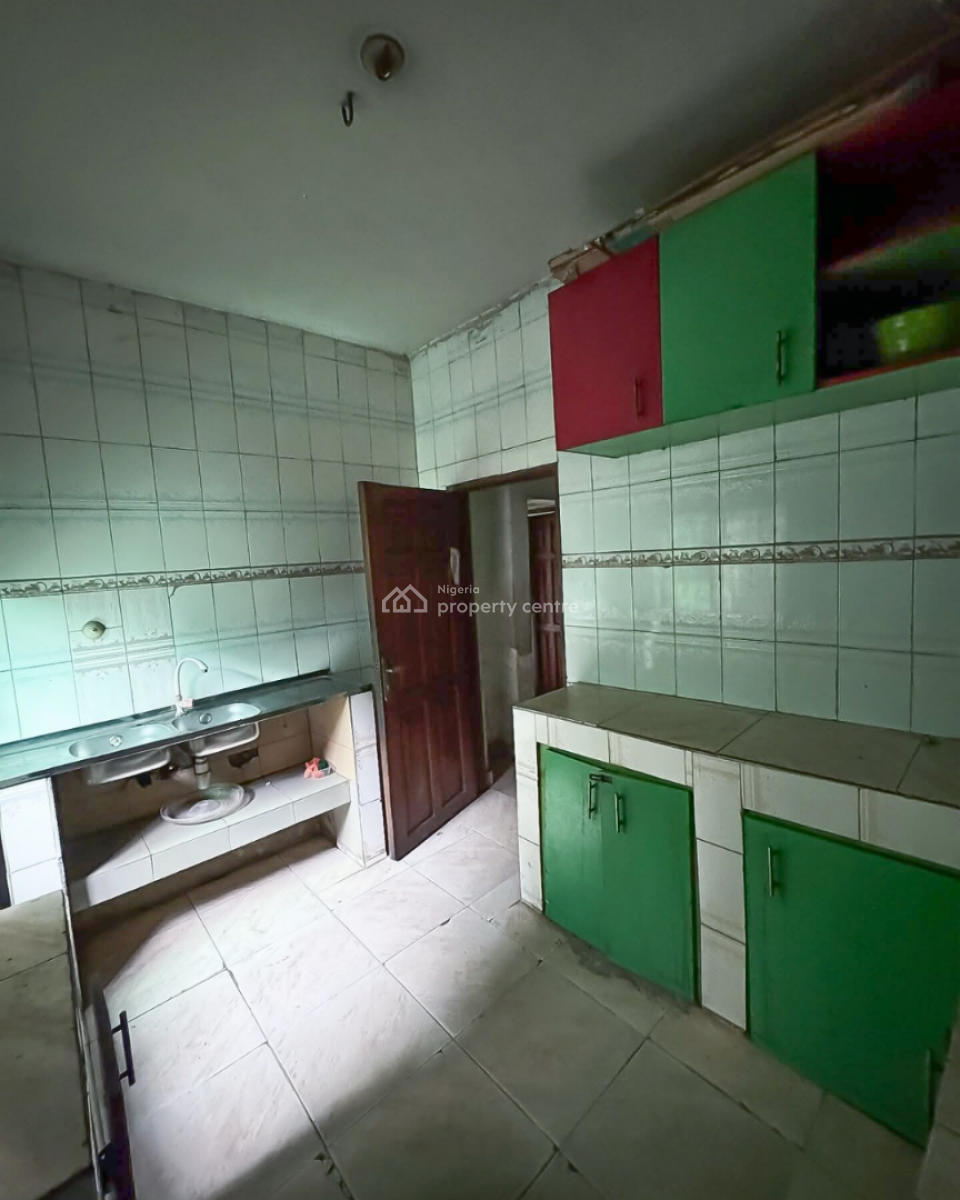 5 Bedroom Duplex on Distress, Stadium Road, Port Harcourt, Rivers, Detached Duplex for Sale