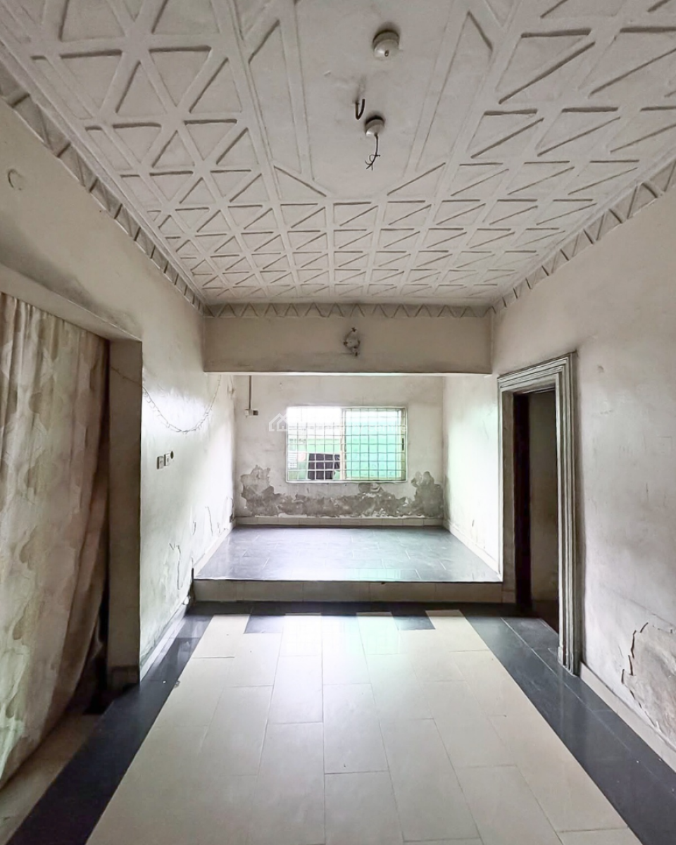 5 Bedroom Duplex on Distress, Stadium Road, Port Harcourt, Rivers, Detached Duplex for Sale