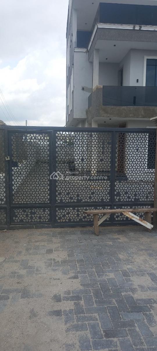 Luxury 6 Bedroom Triplex with 1room Bq, Agodi Gra, Agodi, Ibadan, Oyo, Detached Duplex for Sale