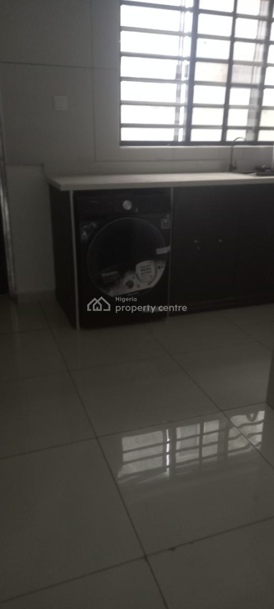 Luxury 6 Bedroom Triplex with 1room Bq, Agodi Gra, Agodi, Ibadan, Oyo, Detached Duplex for Sale