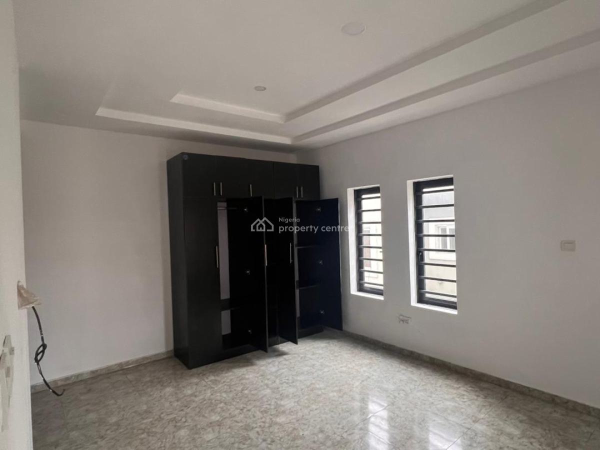 Luxury 3 Bedroom Apartment with Bq, Lekki Phase 1, Lekki, Lagos, Flat / Apartment for Rent