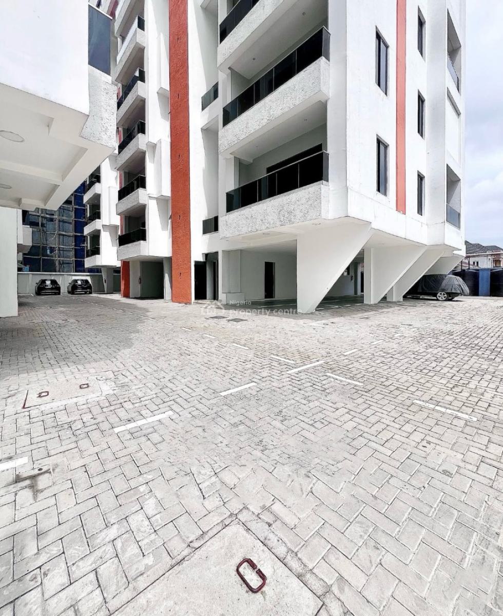 Spacious and Beautiful 4 Bedroom Maisonette, Lekki Phase 1, Lekki, Lagos, Flat / Apartment for Sale