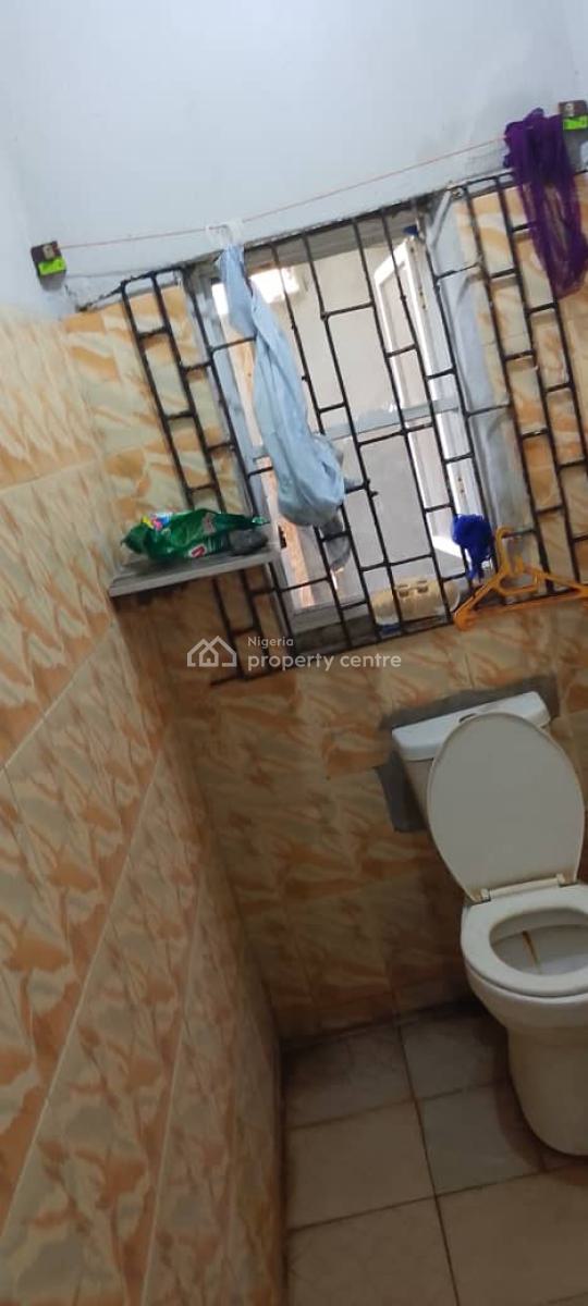 Contemporary  2 Bedroom Flat Bungalow Self Compound, Off Blue Roof Road, Owode-elede Garden Estate, Near Mile 12, Mile 12, Kosofe, Lagos, Detached Bungalow for Rent