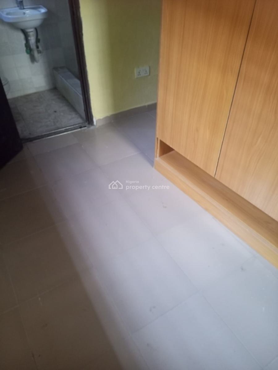 Luxury and Neat 2 Bedroom Apartment in a Good Location, Mobile Road , Ilaje Bus Stop, Ajah, Lagos, Flat / Apartment for Rent