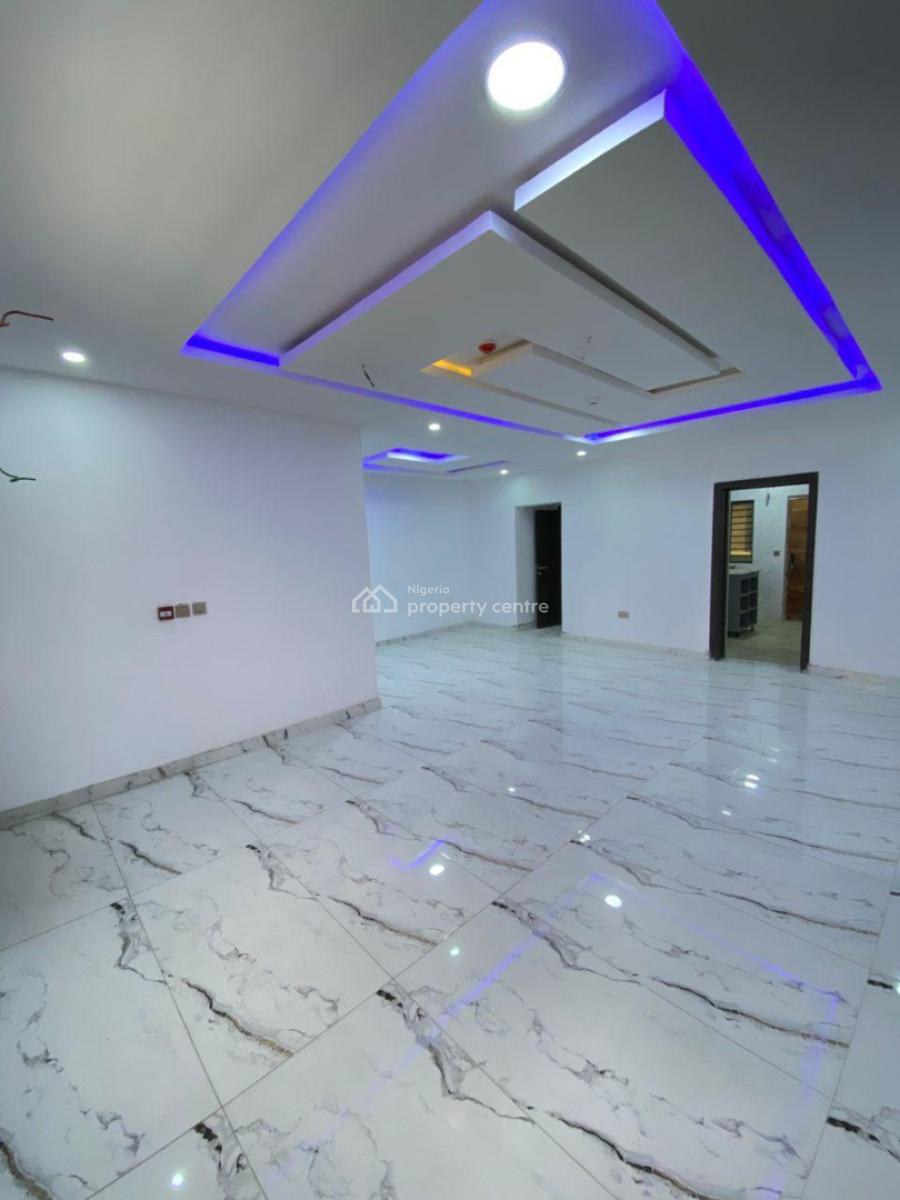 Spacious 2 Bedroom Apartment W/ Bq, Gym, Pool Suitable for Airbnb, Lekki Phase 1, Lekki, Lagos, Flat / Apartment for Sale