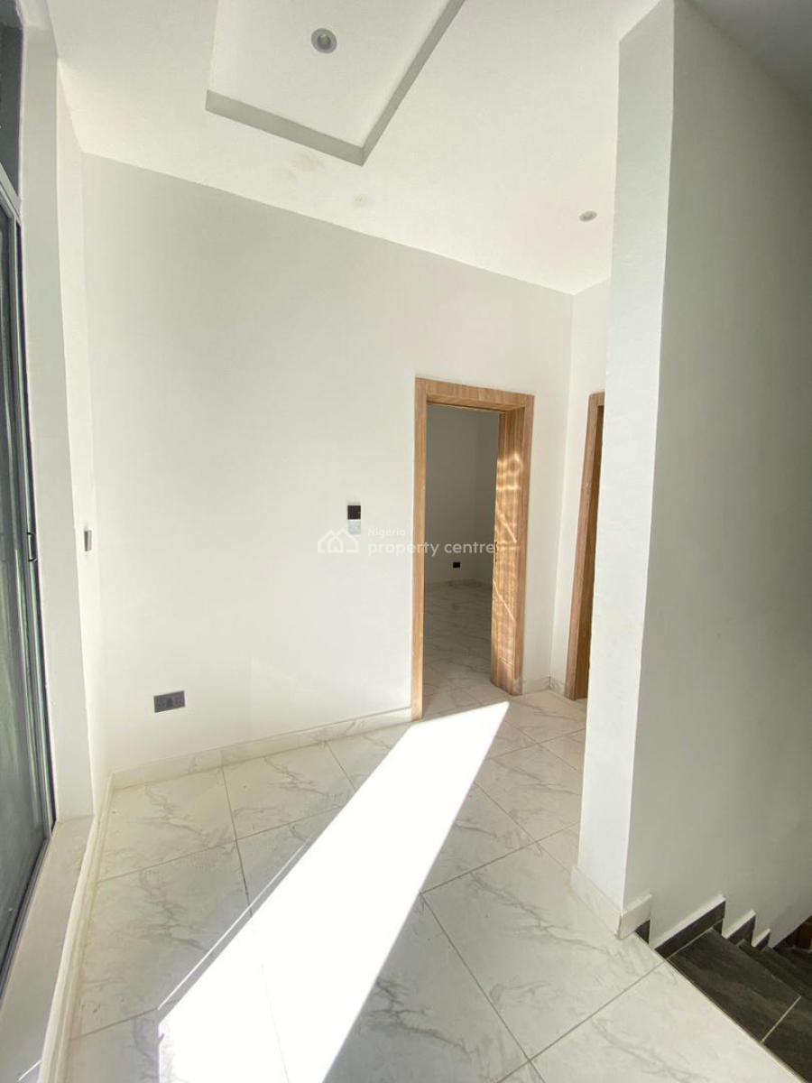 Beautifully Finished 4 Bedroom Terraced Duplex in a Gated Estate, Ologolo, Lekki, Lagos, Terraced Duplex for Sale