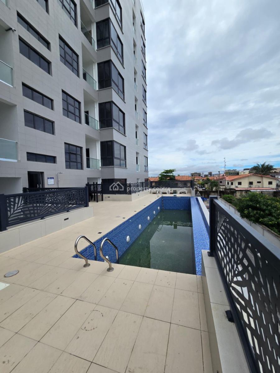 Luxurious 3 Bedroom Apartment with Bq, Elevator, Pool, Lounge, Gym, Lekki Phase 1, Lekki, Lagos, Flat / Apartment for Sale