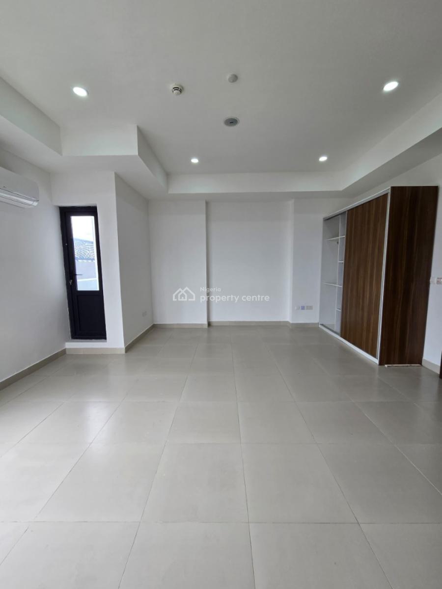 Luxurious 3 Bedroom Apartment with Bq, Elevator, Pool, Lounge, Gym, Lekki Phase 1, Lekki, Lagos, Flat / Apartment for Sale