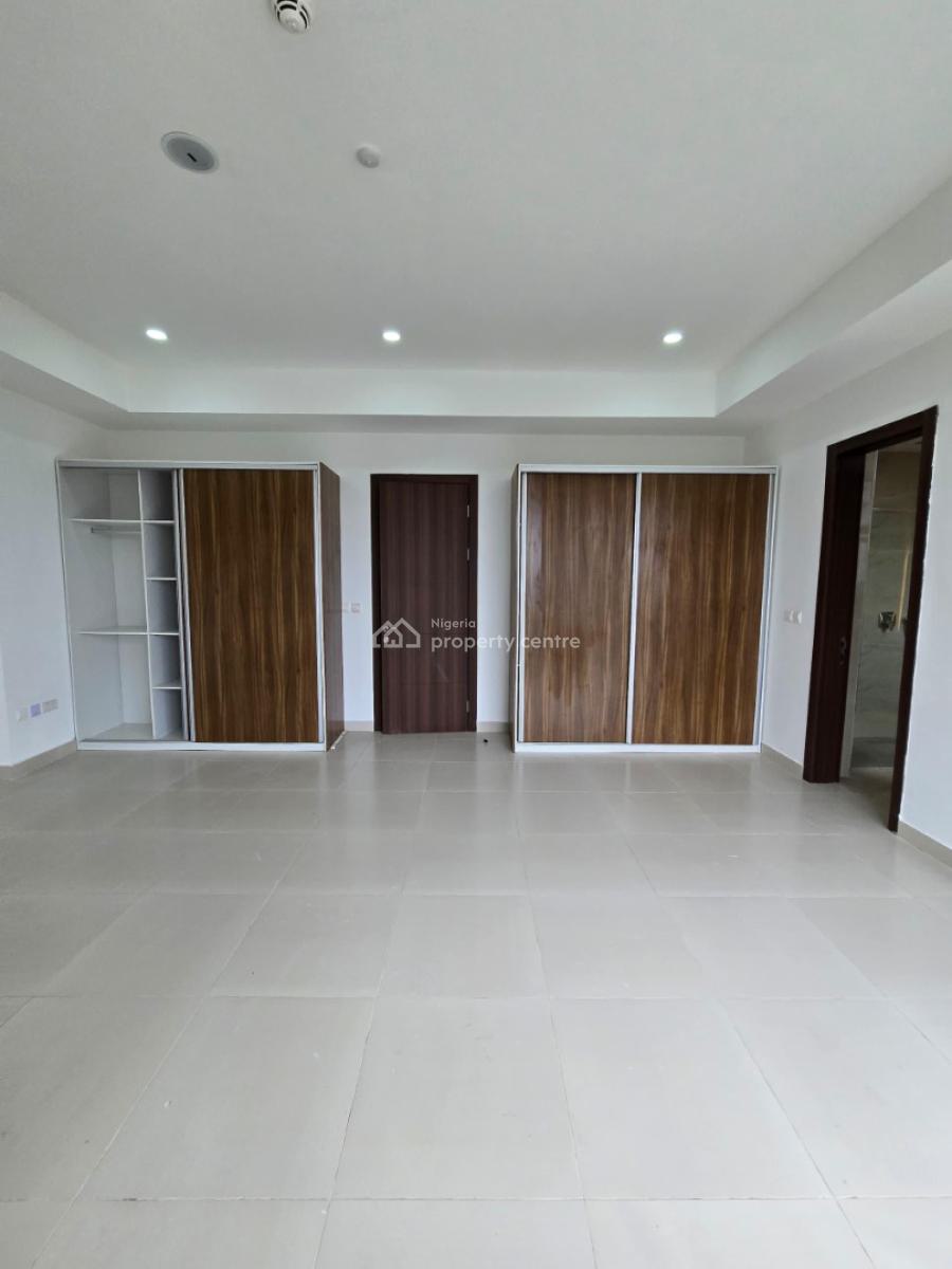 Luxurious 3 Bedroom Apartment with Bq, Elevator, Pool, Lounge, Gym, Lekki Phase 1, Lekki, Lagos, Flat / Apartment for Sale