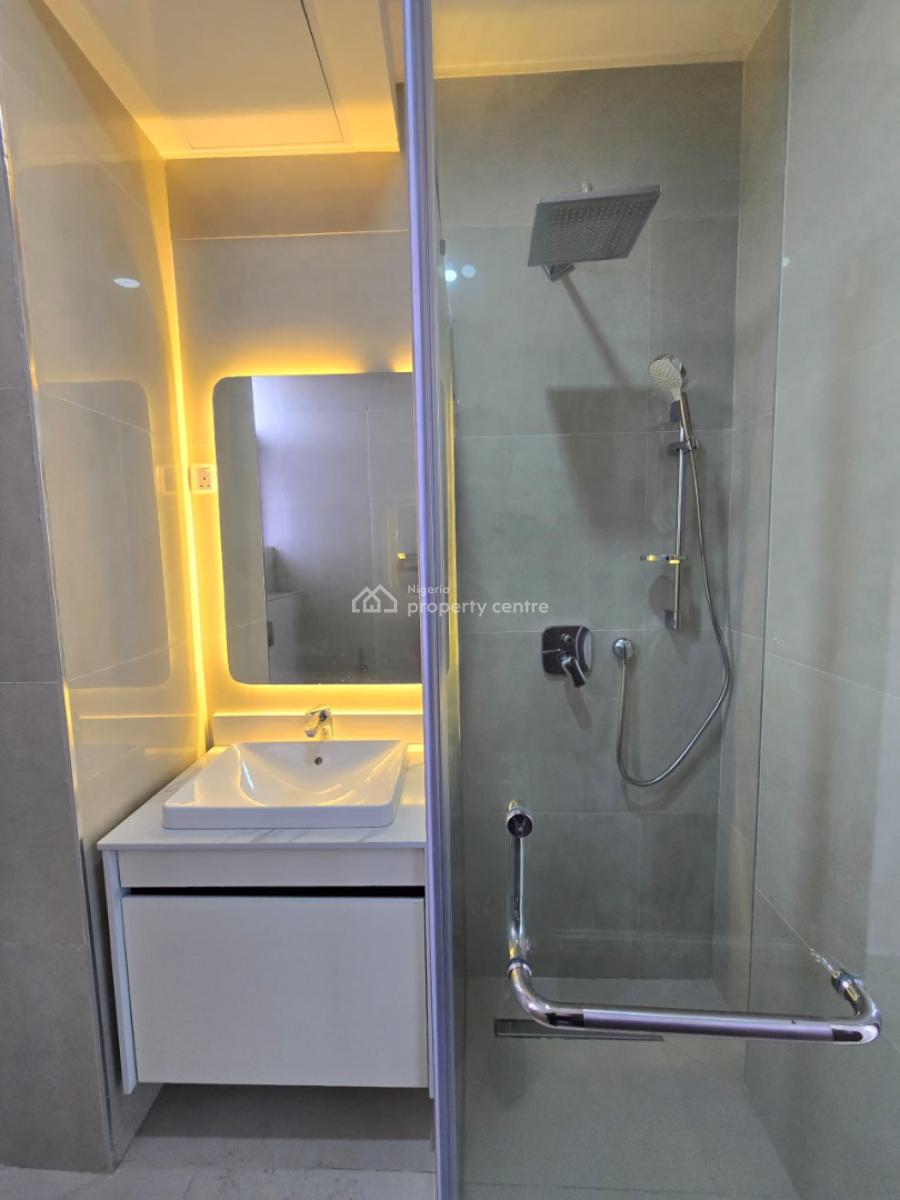 Luxurious 3 Bedroom Apartment with Bq, Elevator, Pool, Lounge, Gym, Lekki Phase 1, Lekki, Lagos, Flat / Apartment for Sale