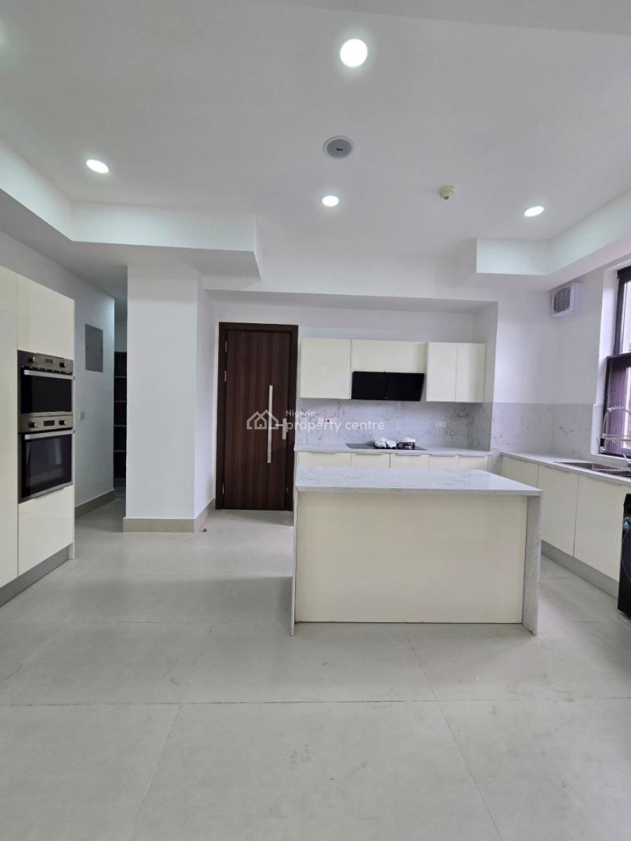 Luxurious 3 Bedroom Apartment with Bq, Elevator, Pool, Lounge, Gym, Lekki Phase 1, Lekki, Lagos, Flat / Apartment for Sale