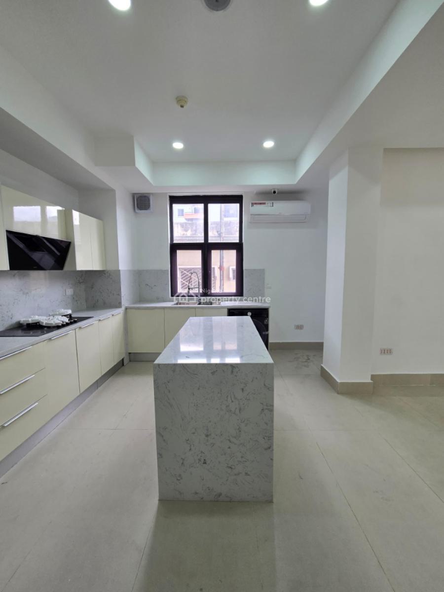 Luxurious 3 Bedroom Apartment with Bq, Elevator, Pool, Lounge, Gym, Lekki Phase 1, Lekki, Lagos, Flat / Apartment for Sale