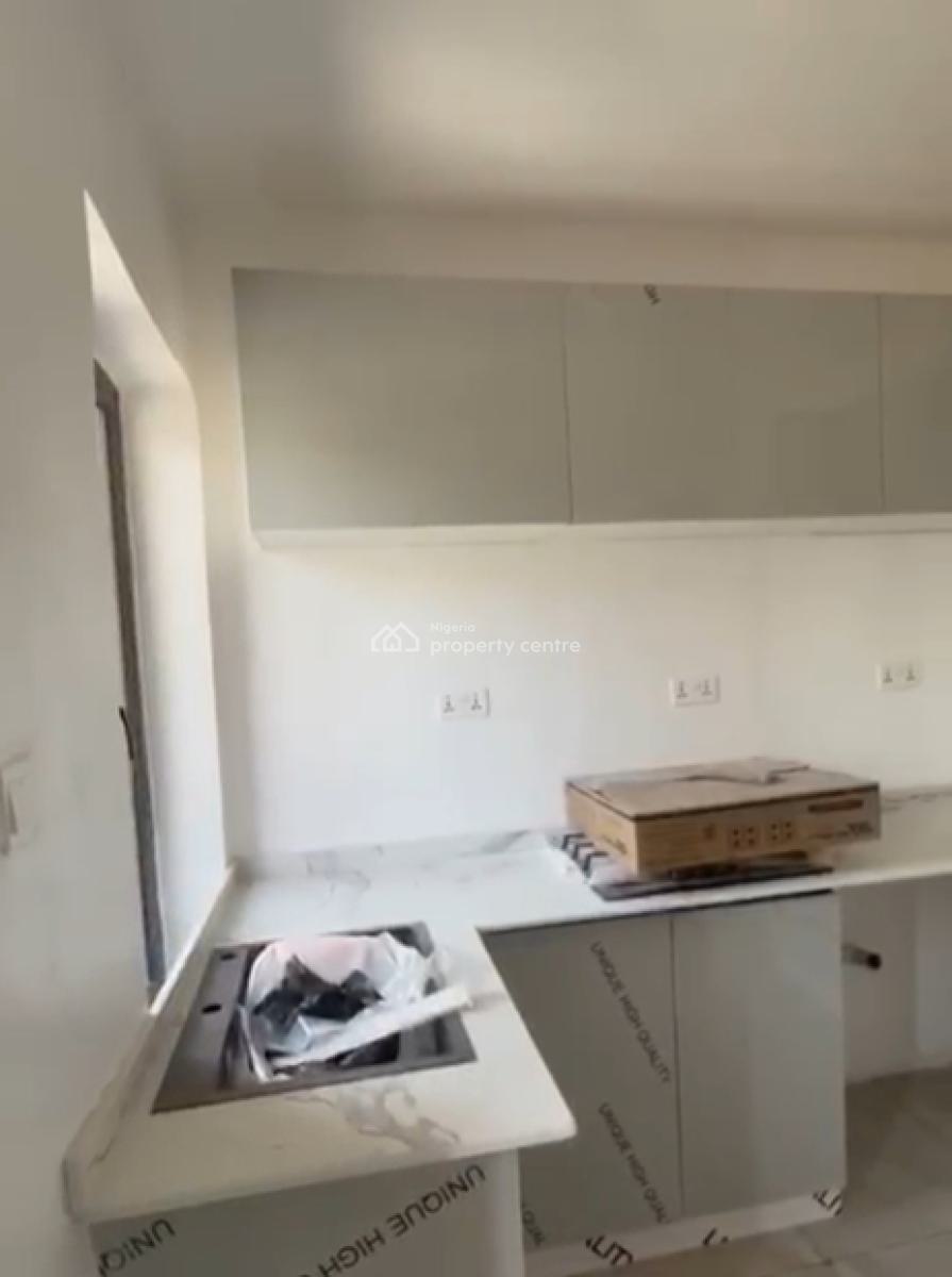 2 Bedroom Flat, Off Freedom Way, Lekki Phase 1, Lekki, Lagos, Flat / Apartment for Sale