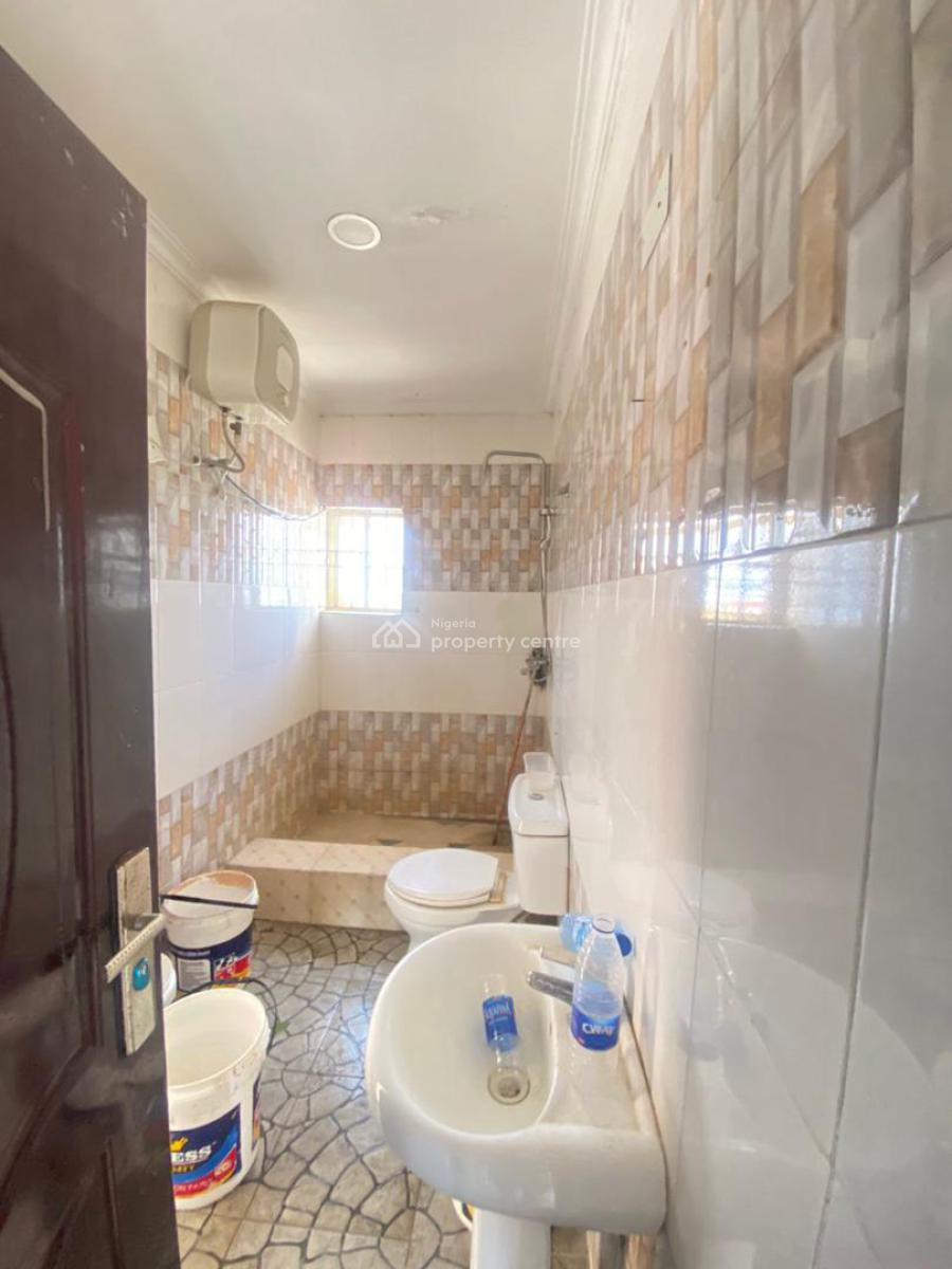 Two Bedroom Flat, Salem Ilasan Area, Ikate, Lekki, Lagos, Flat / Apartment for Rent