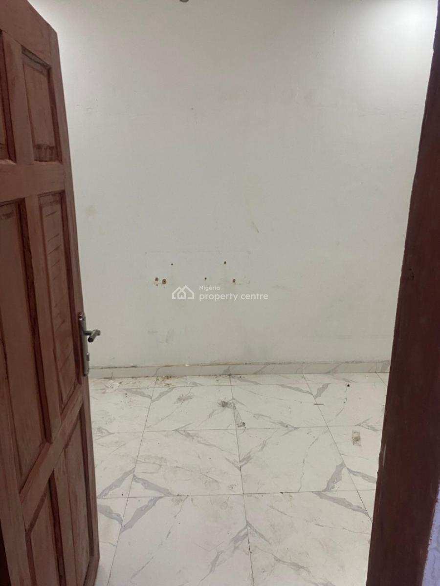 Execution Spacious Room Self Contained with Fitted Kitchen Cabinet, Akoka, Yaba, Lagos, Self Contain (single Rooms) for Rent