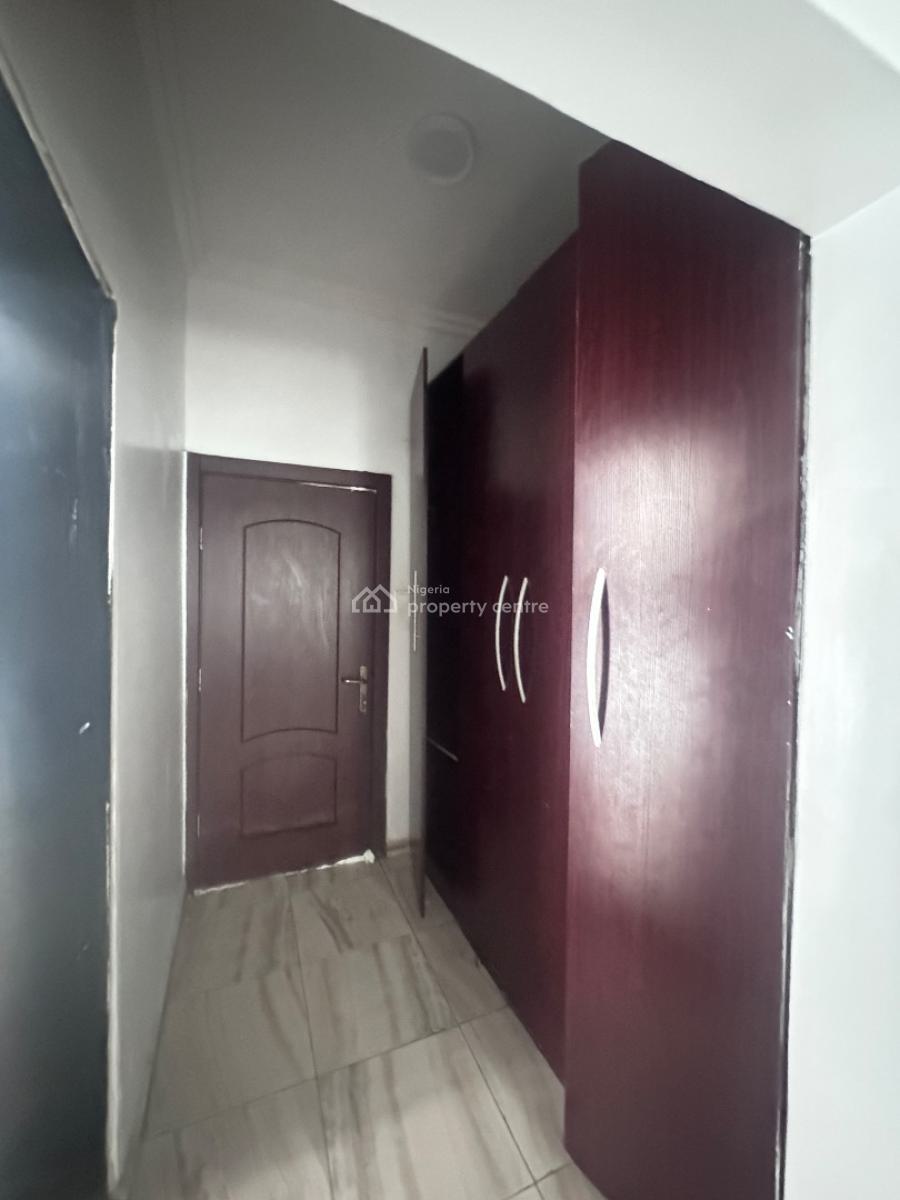 Standard Room and Parlor in a Secured and Serene Estate, Lekki Phase 1, Lekki, Lagos, Flat / Apartment for Rent