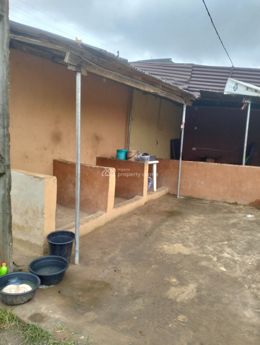 7 Rooms Hotel and Bar, Off Orephtal Bus Stop Isheri Lasu Igando Road, Isheri, Lagos, Hotel / Guest House for Rent