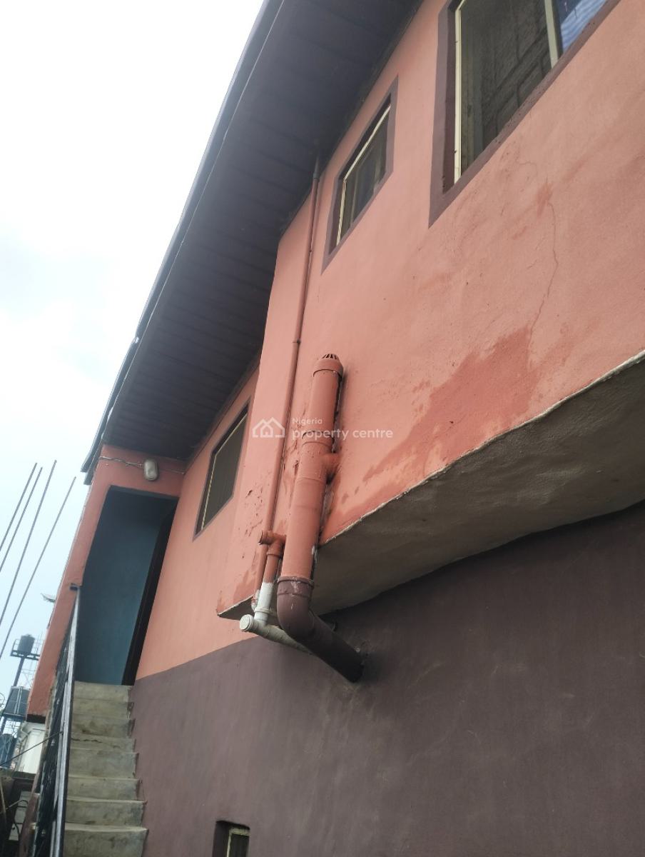 7 Rooms Hotel and Bar, Off Orephtal Bus Stop Isheri Lasu Igando Road, Isheri, Lagos, Hotel / Guest House for Rent