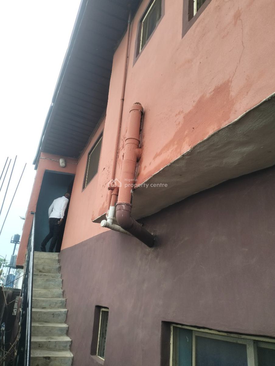 7 Rooms Hotel and Bar, Off Orephtal Bus Stop Isheri Lasu Igando Road, Isheri, Lagos, Hotel / Guest House for Rent