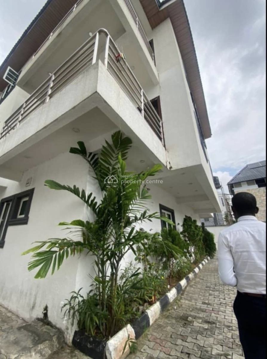 Luxury 3bedroom Apartment, Lekki Phase 1, Lekki, Lagos, Flat / Apartment for Rent