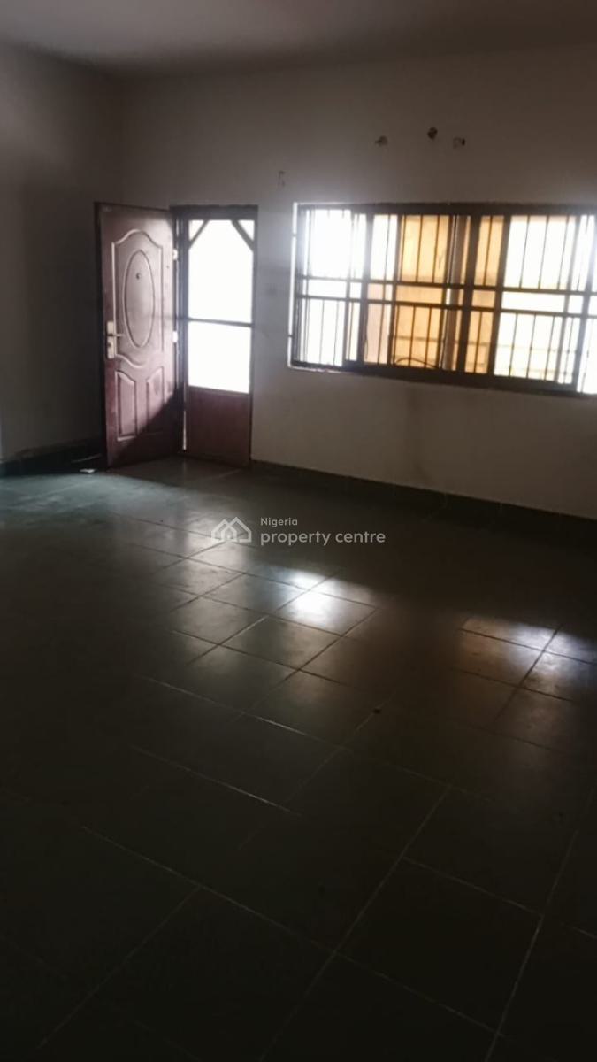 3 Bedroom Flat Upstairs, Alpha Beach Road Before Chevron Round About, Lekki, Lagos, Flat / Apartment for Rent