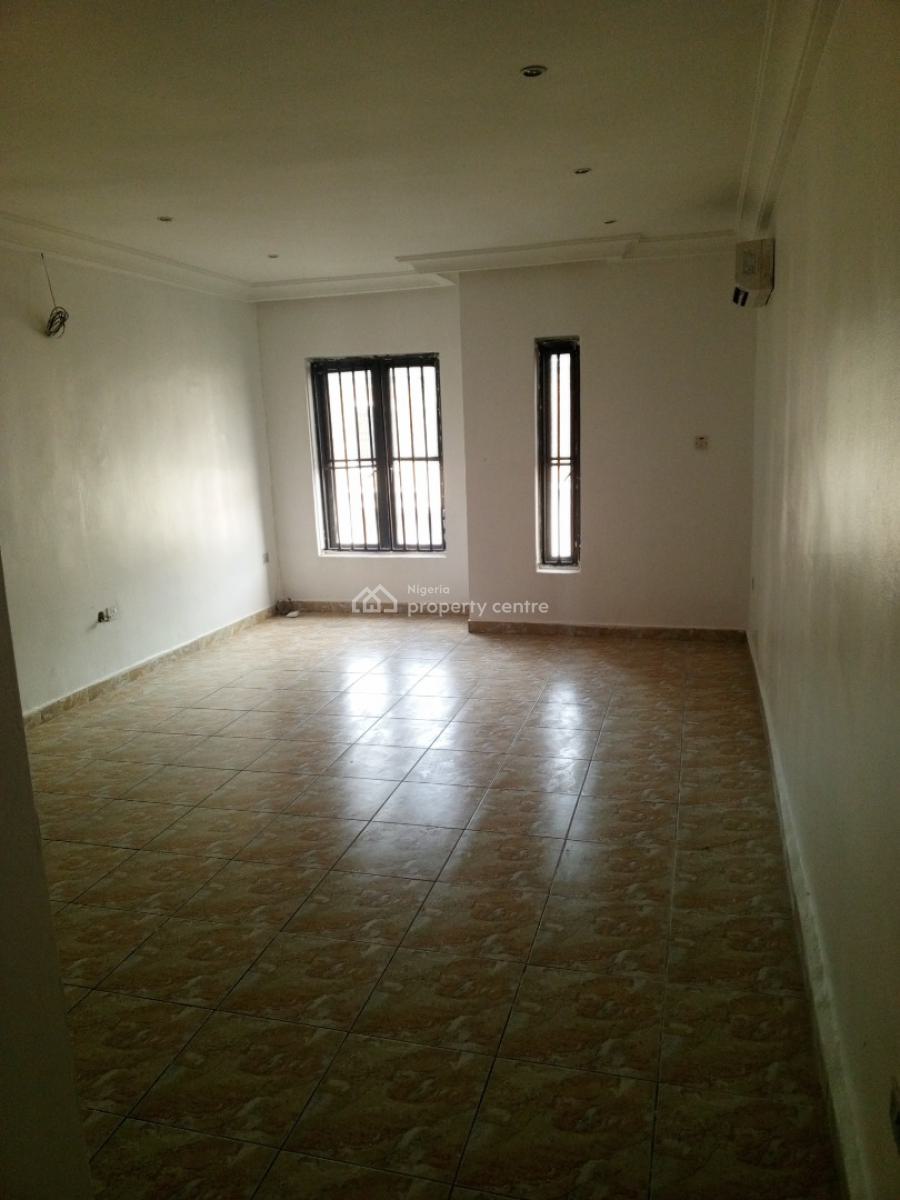 a Fully Serviced & Spacious 4 Bedroom House, Chevron, Lekki, Lagos, Terraced Duplex for Rent